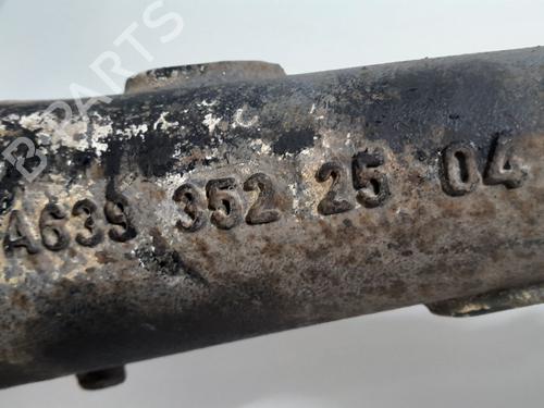 Right rear steering knuckle MERCEDES-BENZ VITO / MIXTO Van (W639)  | BP21571385M28 