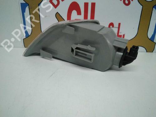 Right front indicator CITROËN XANTIA (X1_, X2_) 2.0 HDI 90 | BP21068779C33 
