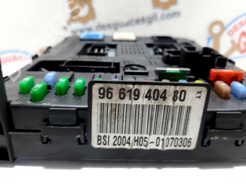 Boîte à Fusibles CITROËN C4 I (LC_) [2004-2014]  20739084