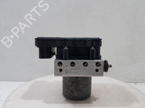 Used ABS pump ABS pump MERCEDES-BENZ VITO Van (W447) 114 CDI (447.601, 447.603, 447.605) (136 hp) 22430636 22430636