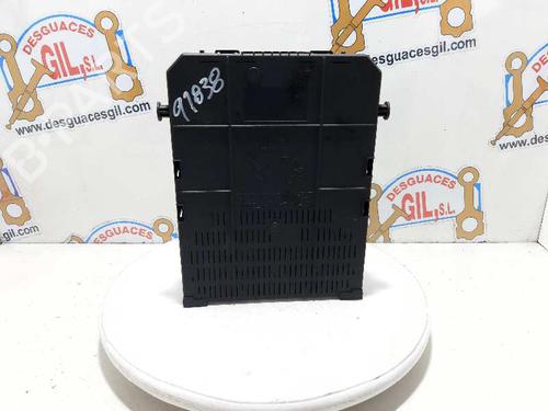 Fuse box CITROËN C5 III (RD_) | BP20733025E1