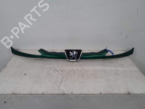 Used Grille PEUGEOT 206 SW (2E/K) 2.0 HDi (90 hp) 31073948