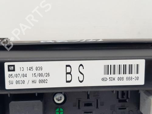 Fuse box OPEL ASTRA H (A04)  | BP29002420E1 
