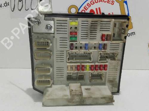 Used Fuse box RENAULT SCÉNIC II (JM0/1_) [2003-2010]  20774964