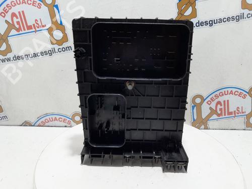 Used Fuse box AUDI A3 (8P1) S3 quattro (256 hp) 21828575