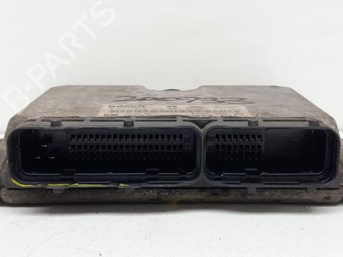 Engine control unit (ECU) OPEL ZAFIRA A MPV (T98) | BP31043796M57