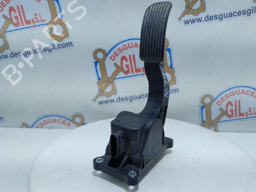 Used Pedal MERCEDES-BENZ VITO / MIXTO Van (W639) [2003-2025]  21002174