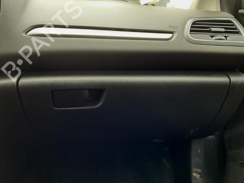 glove-box-renault-megane-iv-hatchback-b9amn_-2015-39187864 main image