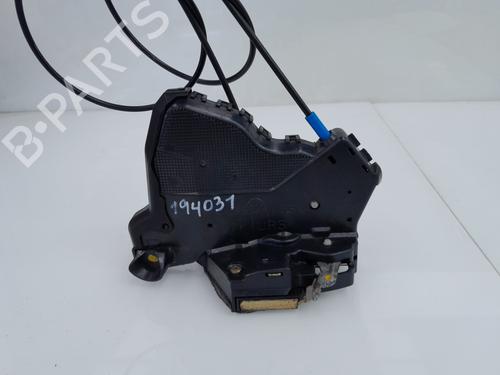 front-right-lock-toyota-avensis-saloon-_t25_-2003-2004-2005-2006-2007-2008-2009-30589084 main image