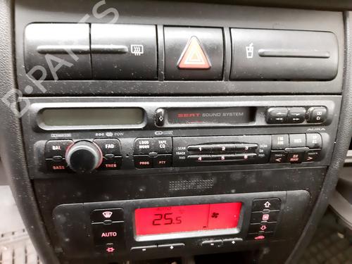 Engine control unit (ECU) SEAT LEON (1M1)  | BP20764413M57 