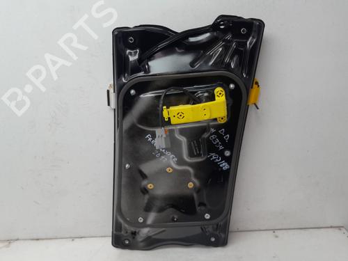 Alzacristallo anteriore destro Alzacristallo anteriore destro LAND ROVER FREELANDER 2 (L359) 2.2 TD4 4x4 (150 hp) 36502832 36502832