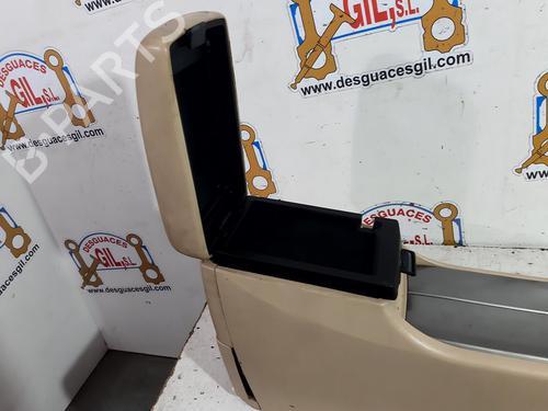 Armrest / Center console SUBARU TRIBECA (B9) 3.0 (WXE) | BP20765610I20 