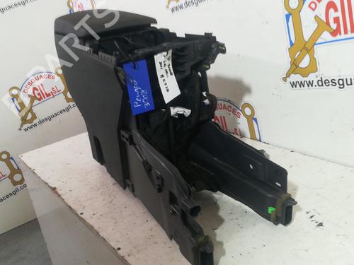 Armrest / Center console PEUGEOT 3008 I MPV (0U_) 1.6 HDi | BP20750955I20 