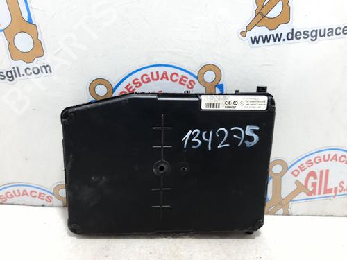 Zekeringkast RENAULT SCÉNIC II (JM0/1_) 1.5 dCi (JM02, JM13) (101 hp) 20750439