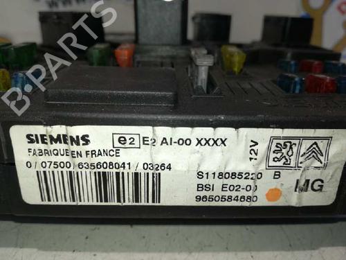 Used Fuse box PEUGEOT 206 Hatchback (2A/C) 2.0 HDI 90 (90 hp) 20802429