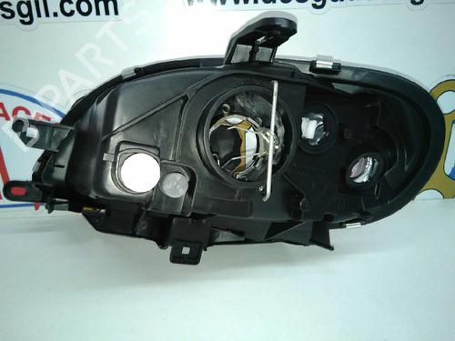 Right headlight CITROËN SAXO (S0, S1) 1.5 D | BP21068167C29 
