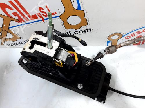 Gear lever VW TOURAN (1T1, 1T2) 2.0 TDI 16V | BP20751011M90 