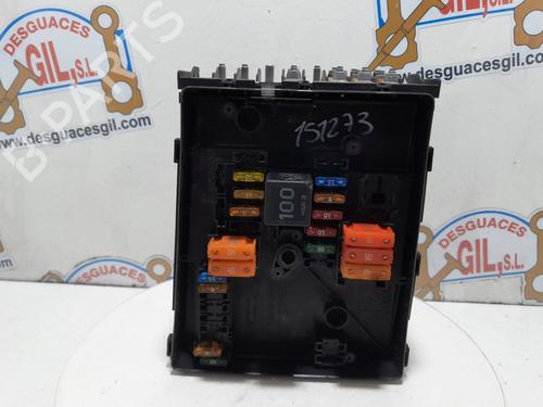 Used Fuse box Fuse box VW TOURAN (1T1, 1T2) [2003-2011] 20760512 20760512