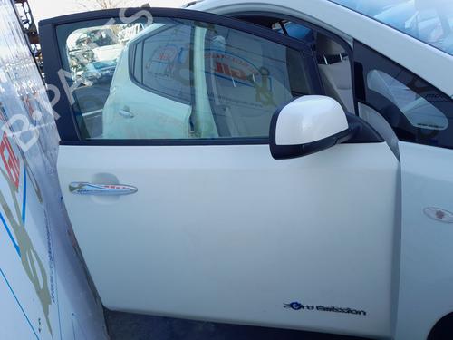 right-front-door-nissan-leaf-ze0-2010-2011-2012-2013-2014-2015-2016-2017-34519649 main image