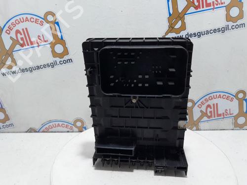 Zekeringkast VW EOS (1F7, 1F8) 2.0 TDI (140 hp) 20761178