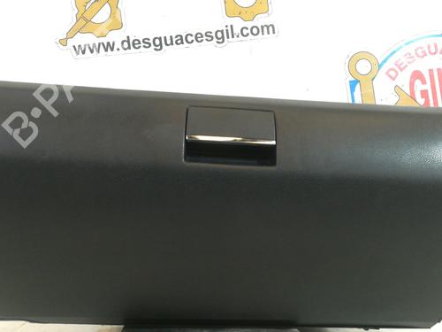 Used Glove box MERCEDES-BENZ B-CLASS Sports Tourer (W245) B 180 CDI (245.207) (109 hp) 20753623
