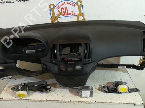 Used Dashboard HYUNDAI i30 (FD) 1.6 CRDi (90 hp) 20754444