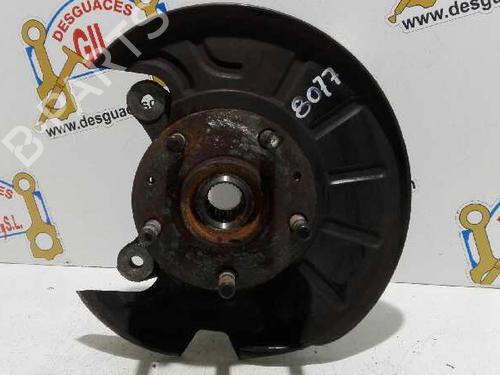 Used Left front steering knuckle LAND ROVER FREELANDER I (L314) 2.0 Td4 4x4 (112 hp) 20778929