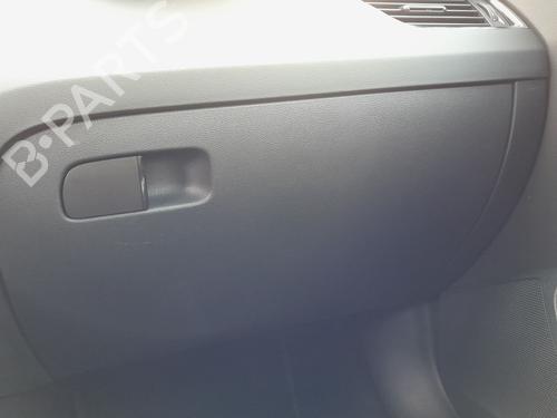 Used Glove box SKODA OCTAVIA III (5E3, NL3, NR3) 1.0 TSI (115 hp) 30105386