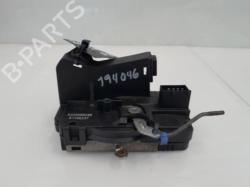 Venstre foran lås RENAULT TRAFIC II Bus (JL) 2.5 dCi 145 (JL0J) (146 hp) 30589098