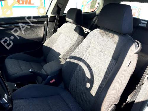 Fuse box VW GOLF VI (5K1) 2.0 TDI | BP20735142E1 