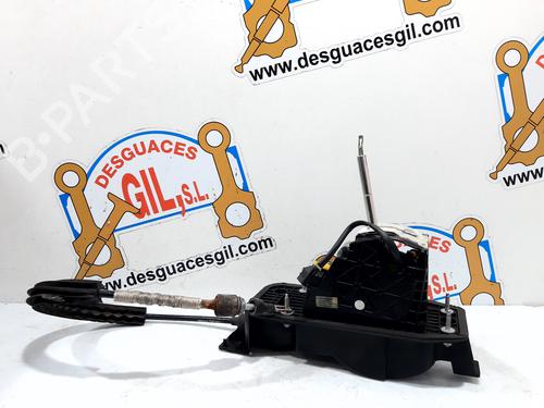 Used Gear lever VW TOURAN (1T1, 1T2) 2.0 TDI 16V (140 hp) 20751011