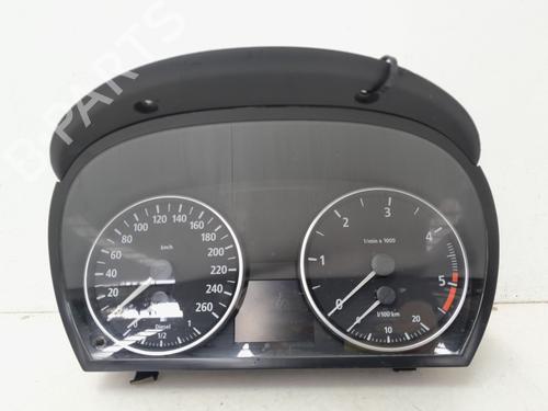 Used Instrument cluster BMW 3 (E90) 318 d (122 hp) 30876384