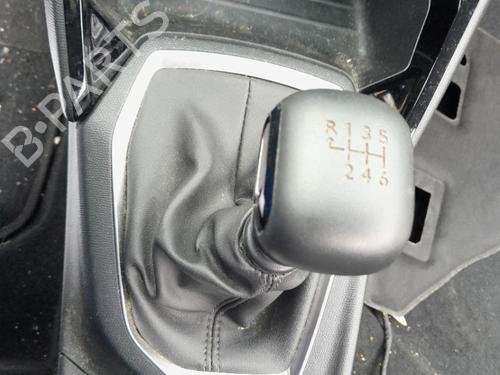 Used Gear lever PEUGEOT 2008 II (UD_, US_, UY_, UJ_, UR_, UC_) [2019-2025]  28276178