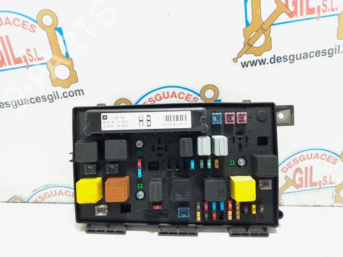 Sikringsdose OPEL ASTRA H (A04) 1.9 CDTI (L48) (120 hp) 20760421