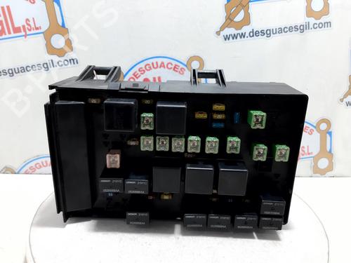 Used Fuse box CHRYSLER VOYAGER IV (RG, RS) 2.5 CRD (141 hp) 20744453