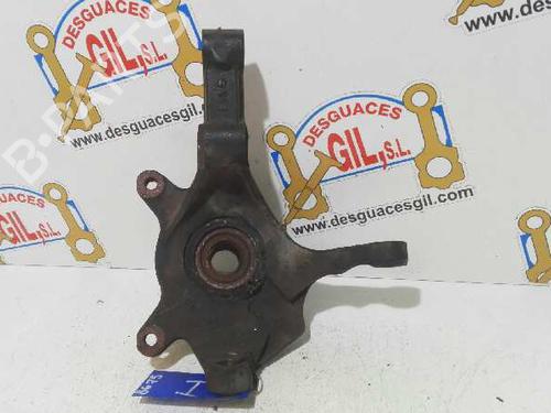 Used Left front steering knuckle RENAULT LAGUNA II (BG0/1_) [2001-2007]  20779282