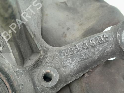 Venstre hjullejehus spindel MERCEDES-BENZ C-CLASS (W203) C 220 CDI (203.006, 203.008) | BP29613383M27 