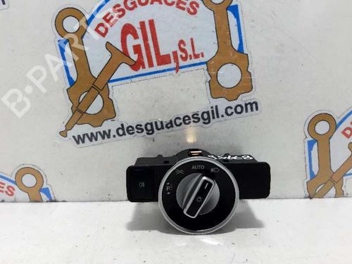 Used Headlight switch MERCEDES-BENZ A-CLASS (W176) A 180 CDI / d (176.012) (109 hp) 20731957