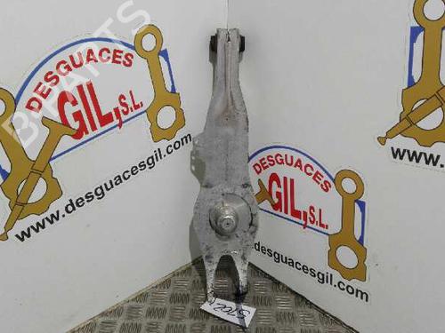 Venstre bagtil bærearm OPEL VECTRA C GTS (Z02) 1.9 CDTI (F68) (120 hp) 20776782