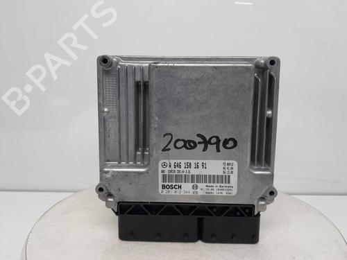 Used Engine control unit (ECU) MERCEDES-BENZ C-CLASS Coupe (CL203) C 200 CDI (203.707) (122 hp) 31043853