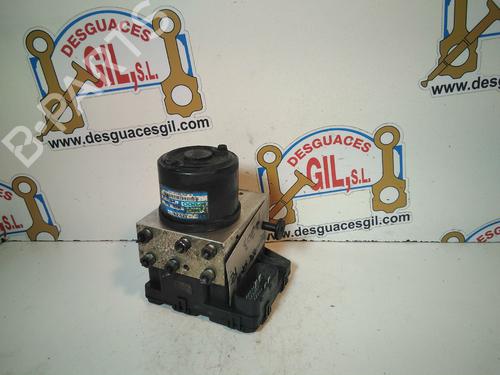 Used ABS pump HYUNDAI SANTA FÉ I (SM) 2.0 CRDi (113 hp) 20788384