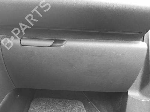 Used Glove box Glove box 39186253 39186253