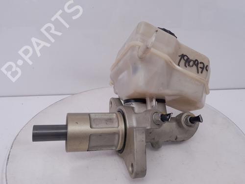 Used Brake master cylinder BMW 3 (E90) 318 d (122 hp) 28192173