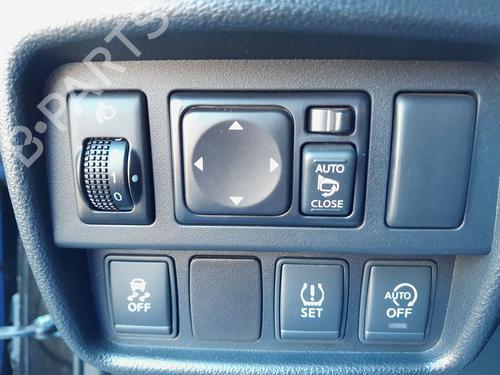 Used Switch NISSAN JUKE (F15) [2010-2019]  30298407