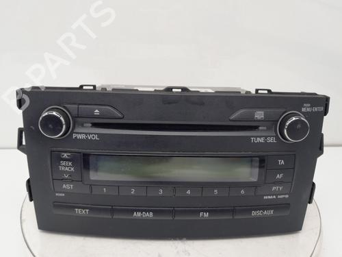 Used Radio TOYOTA AURIS (_E15_) 1.4 D-4D (NDE150_, NDE150R) (90 hp) 30618411