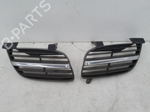 Used Grille NISSAN ALMERA II (N16) 2.2 Di (110 hp) 30909130