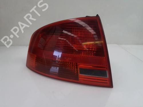 Piloto trasero izquierdo AUDI A4 B7 (8EC) 2.0 TDI 16V (140 hp) 31133470