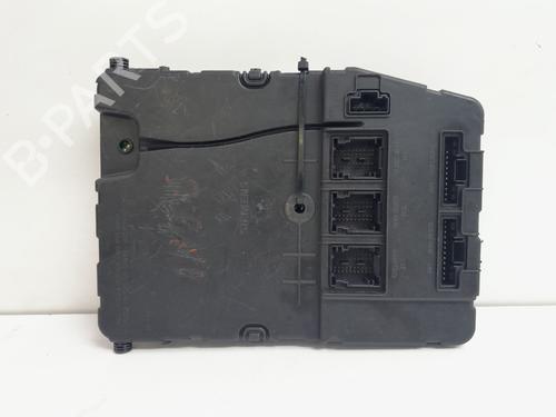 Used Fuse box Fuse box RENAULT MEGANE II (BM0/1_, CM0/1_) 1.5 dCi (BM02, BM13, BM2A, CM02, CM13) (101 hp) 34133853 34133853