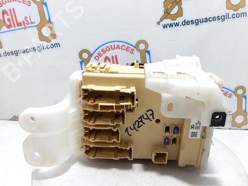Used Fuse box TOYOTA AURIS (_E18_) [2012-2018]  20755333
