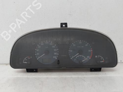 Used Instrument cluster CITROËN XSARA (N1) 1.9 TD (90 hp) 31320511